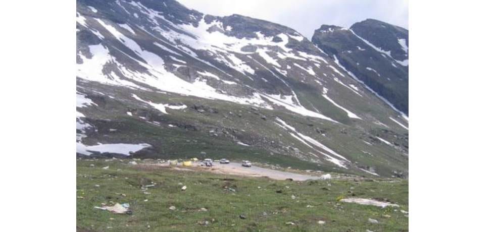 season first snowfall at manali hills