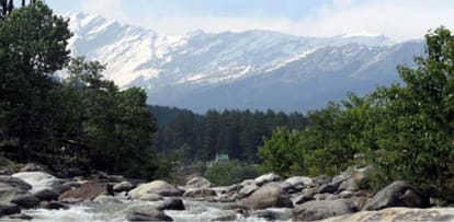 season first snowfall at manali hills