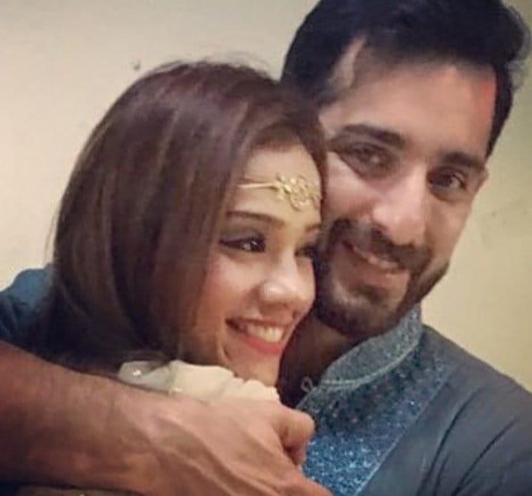 पिता की मौत के एक महीने बाद, एक्ट्रेस ने राणा जी से की दूसरी शादी - A ...