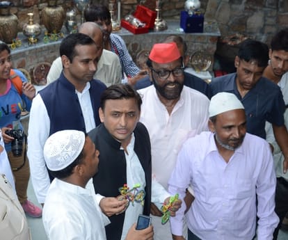 UP govt accepts demands for small cottage industries.