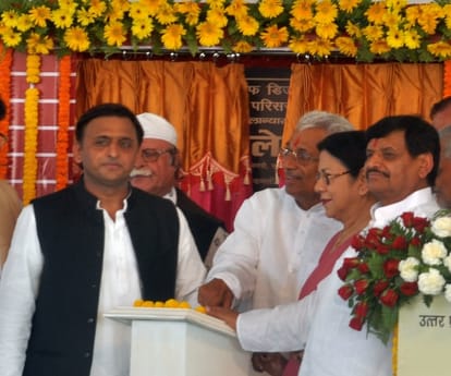  Akhilesh yadav challenges opposition to discuss on development.