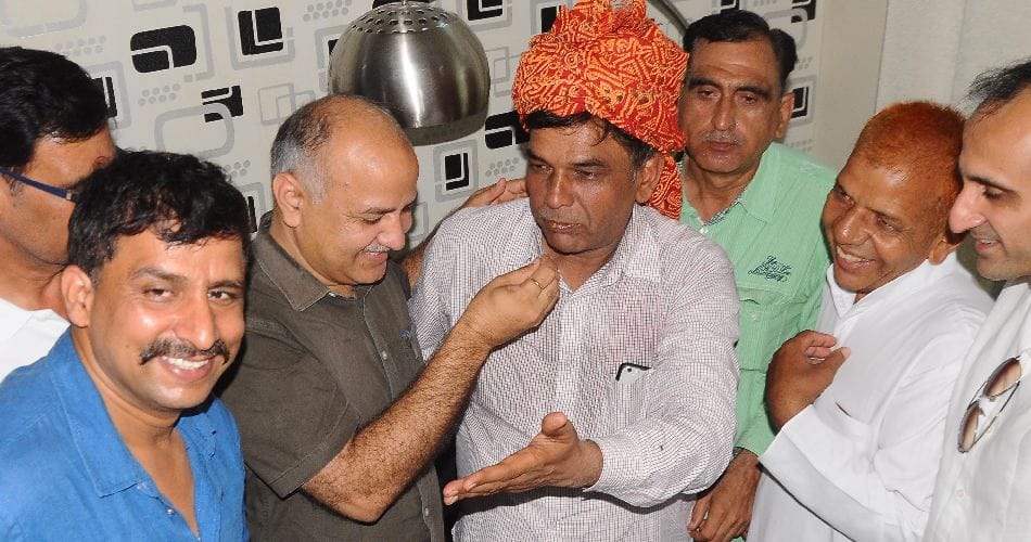 sakshi malik father refuse to fulfill demand of daughter, meeting with depty cm manish sisodia