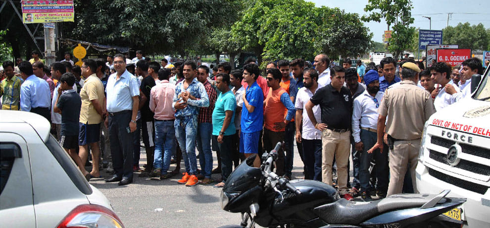 Crooks sat in the car wearing a helmet, it was a massive encounter in filmy style