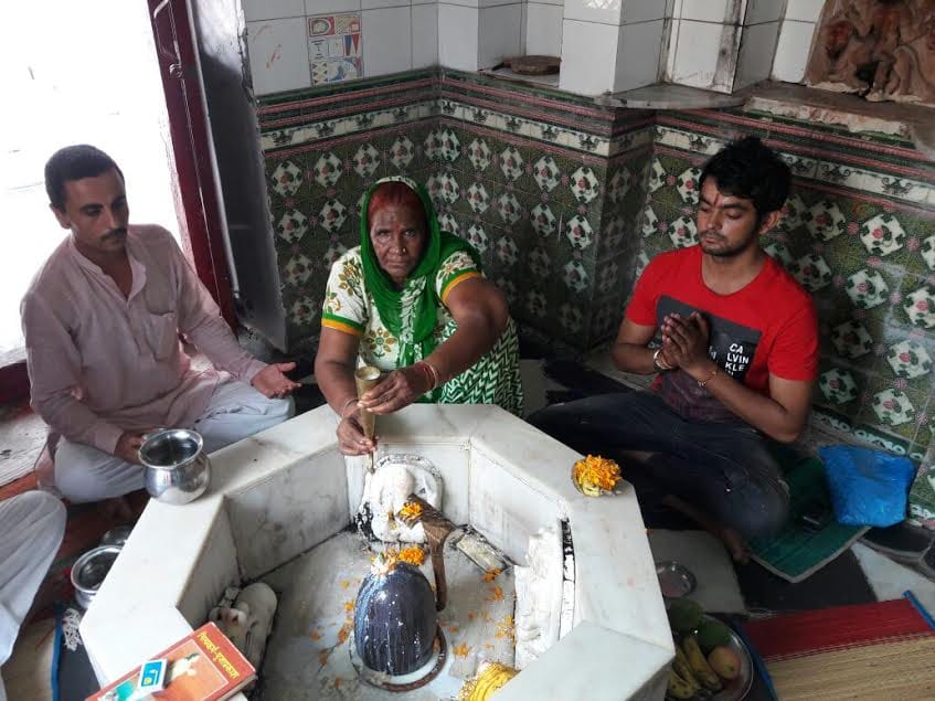 indian real sultan yogehswar dutt match in rio olympic, mother worshiped for victory