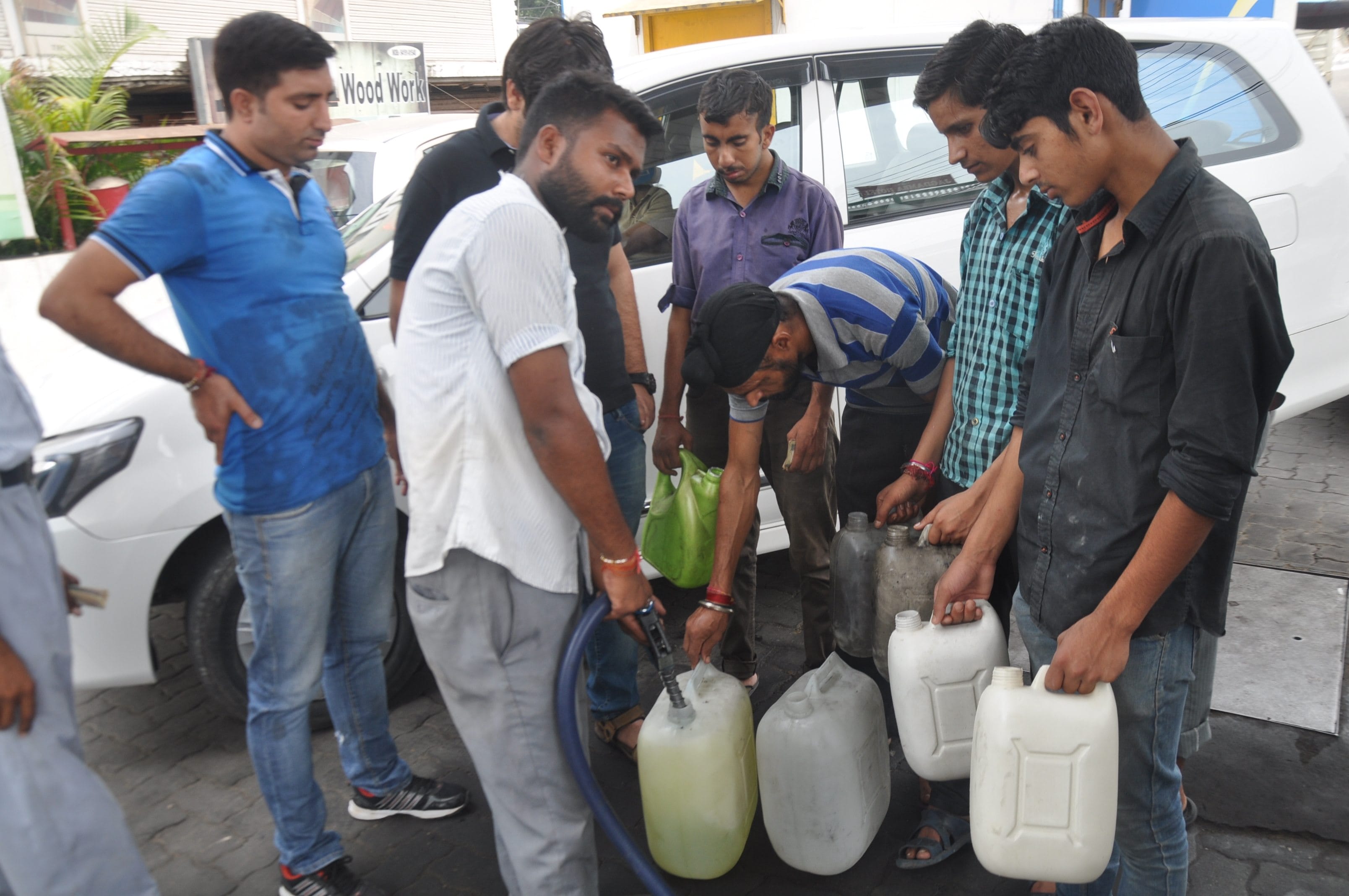 Tanker drivers strike in j&k