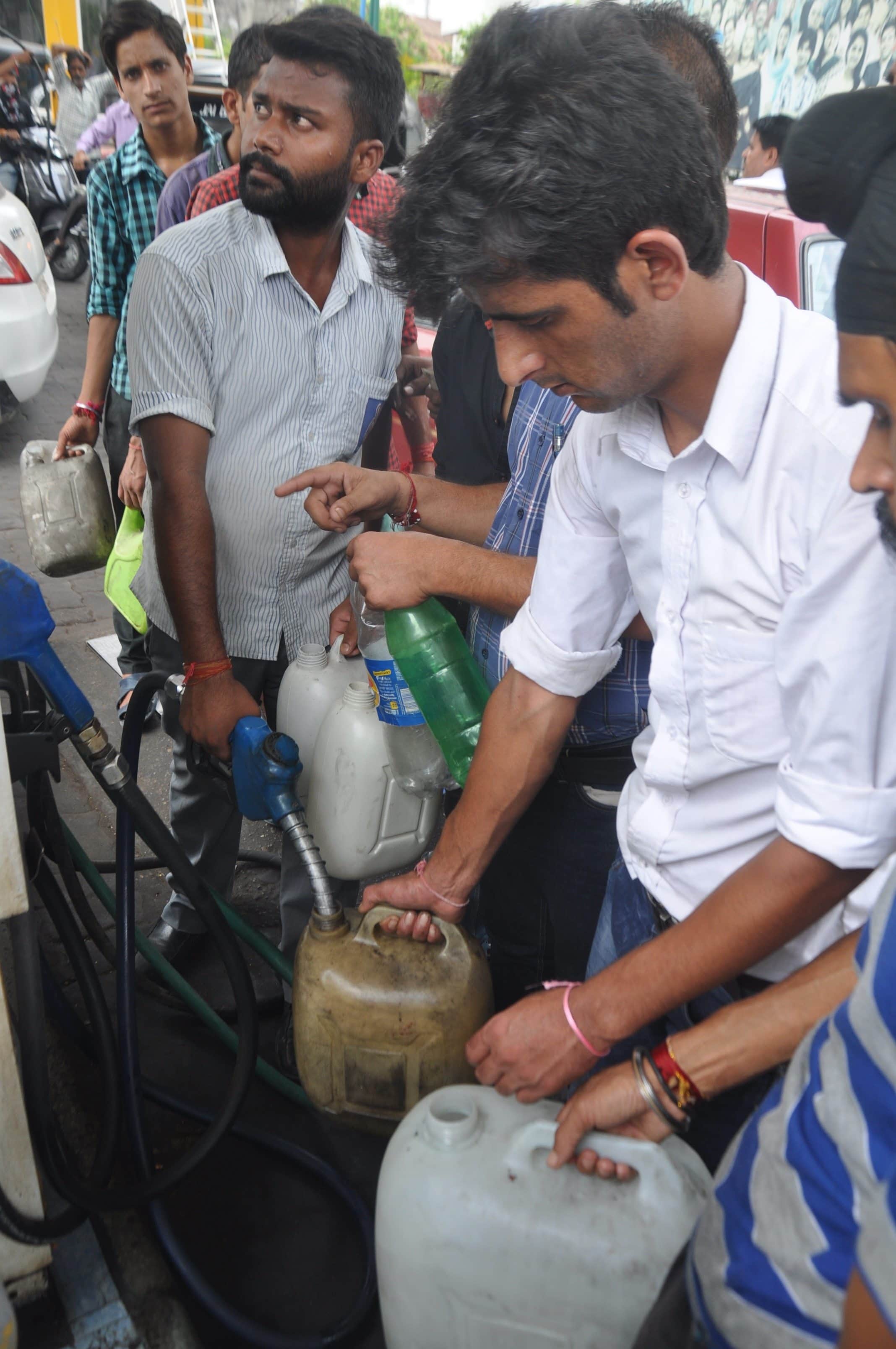 Tanker drivers strike in j&k