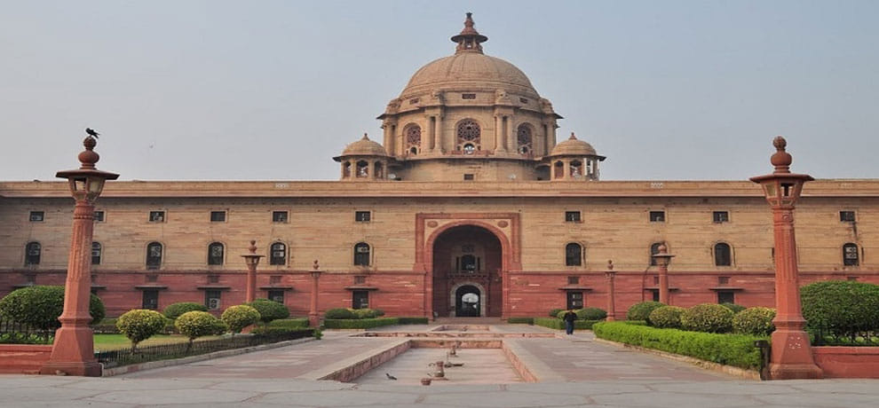 Rashtrapati Bhavan campus flourishing dengue, NDMC notice given 52