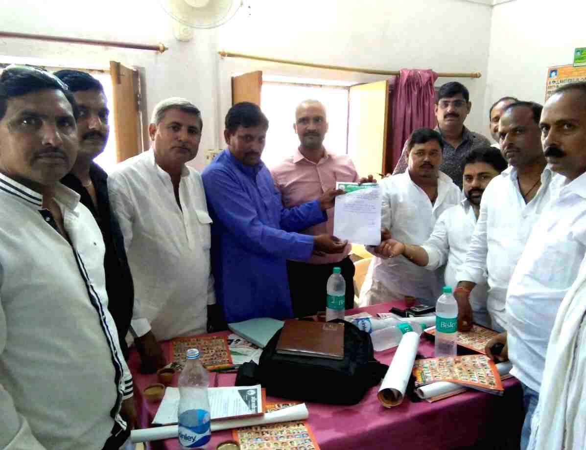Thirty thousand sought honorarium