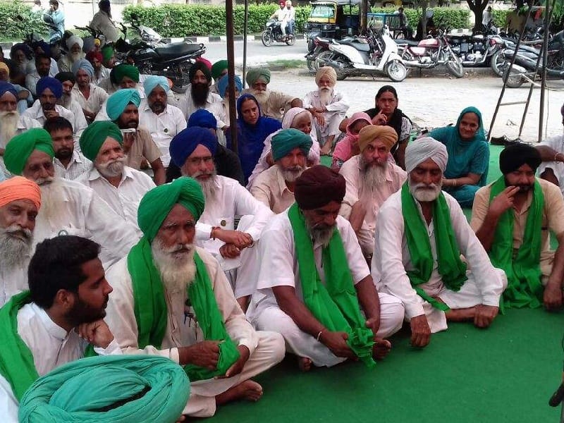 Farmer sitting on hunger strike, stockists Dokhaddih kindled grab a half crore charged, Patiala