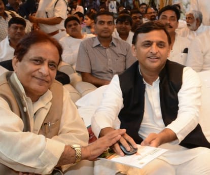 Akhilesh Yadav inaugurates digitalisation of UP assembly.