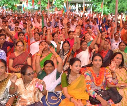 Anupriya patel addresses public in faizabad.