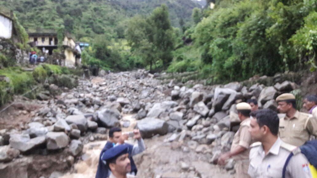cloud burst in pauri village.