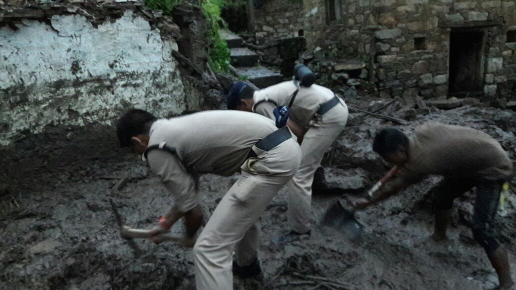 horrible experiences of pauri cloudburst