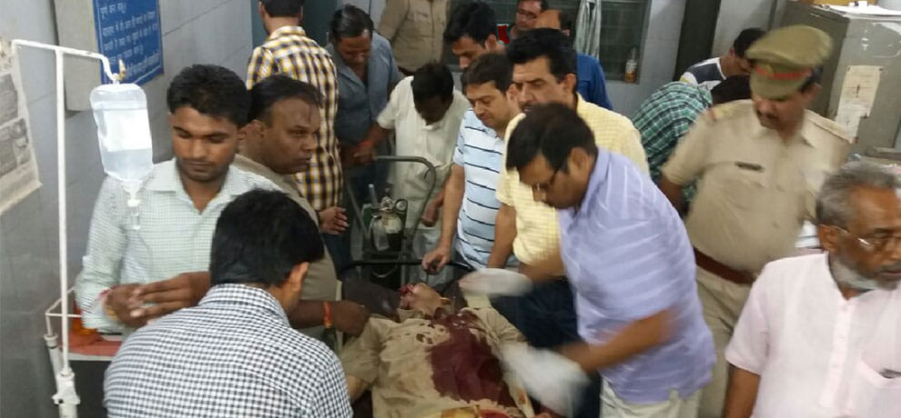 Constable make firing in police line, After murder of munshi commetid suicide 