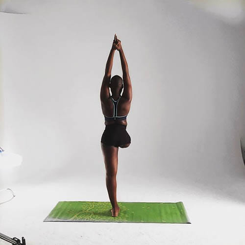 Amputee Woman Becomes Famous Fashion Blogger
