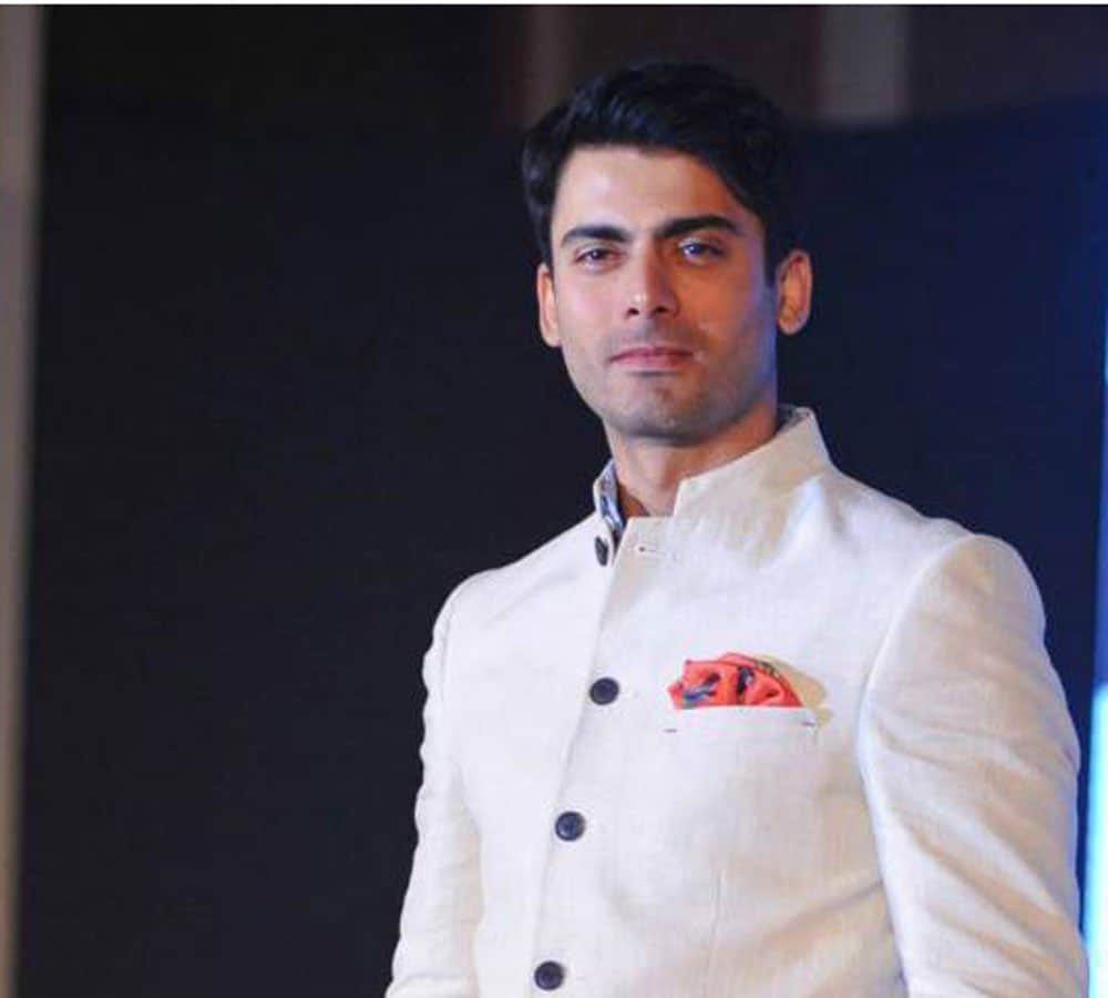 richa-chadda-comes-to-fawad-khans-rescue