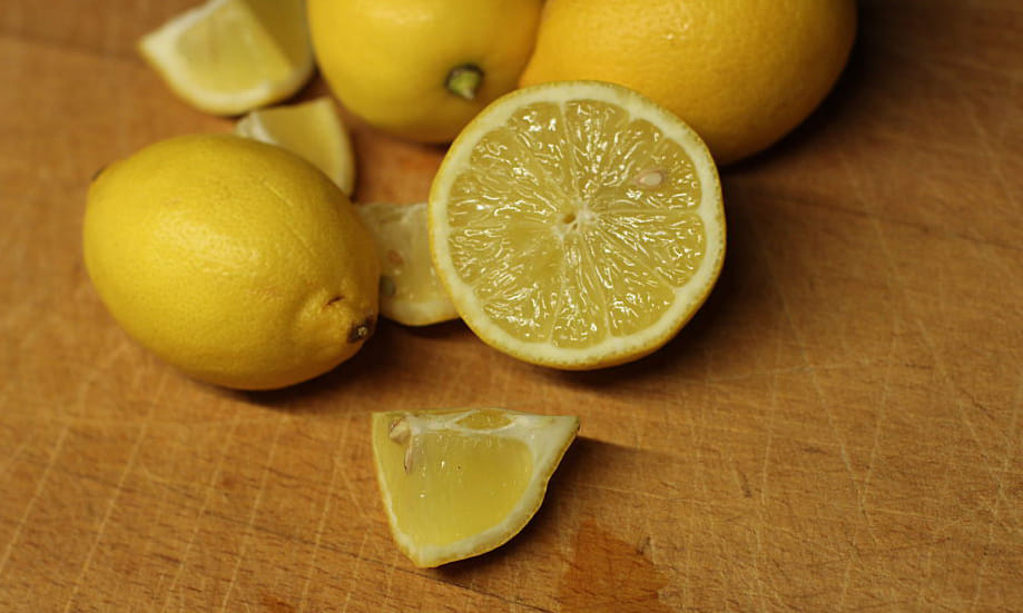 kitchen scrap can clean your skin