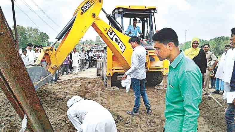 make road after brake lalpur bridge