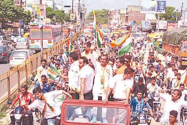 flag yatra stop highway 