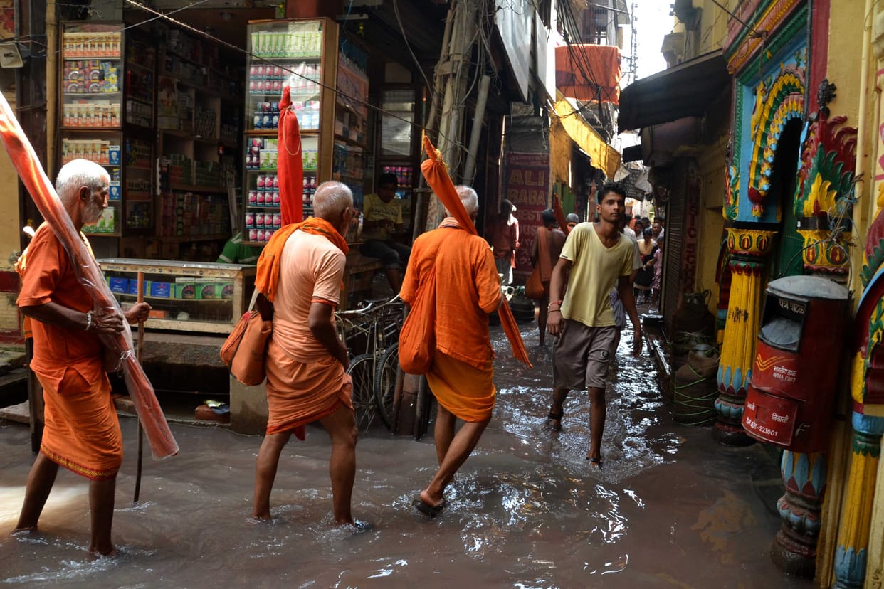 Lanka-eighty-paved Mahal, all suffering