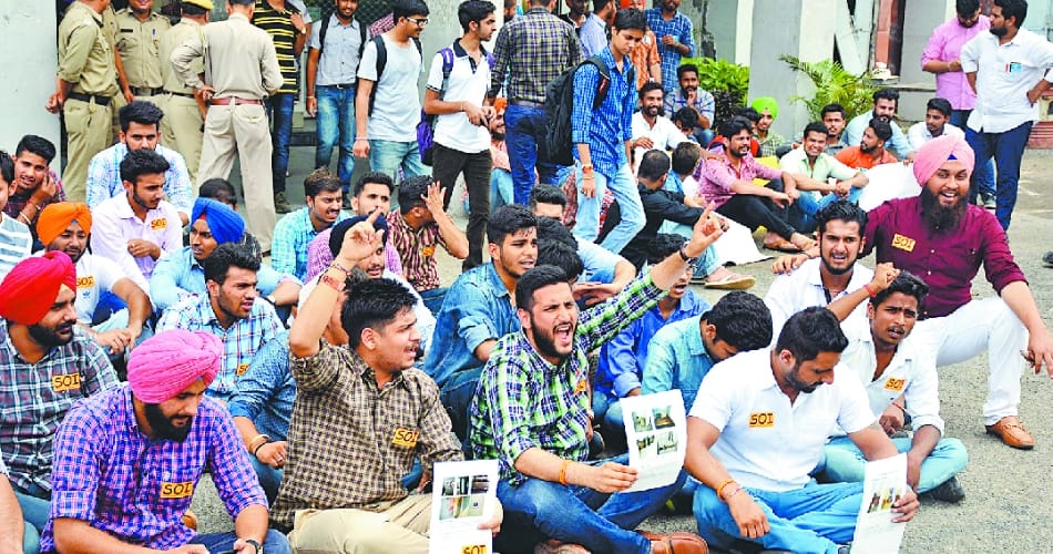 Panjab university election is on fire, student leader are on protest
