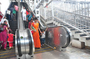  Passengers ' lift ' will train