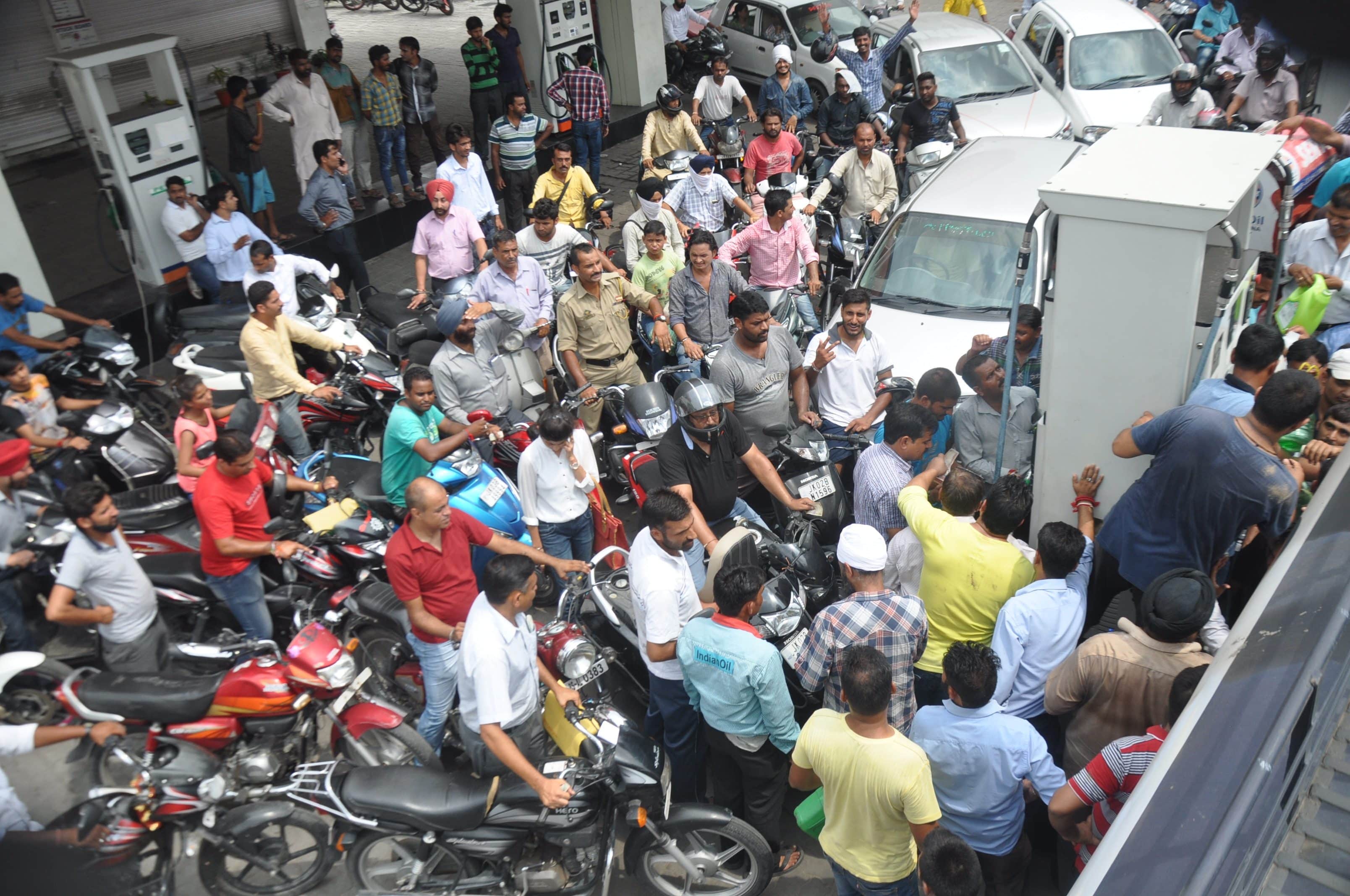 Tanker drivers strike end