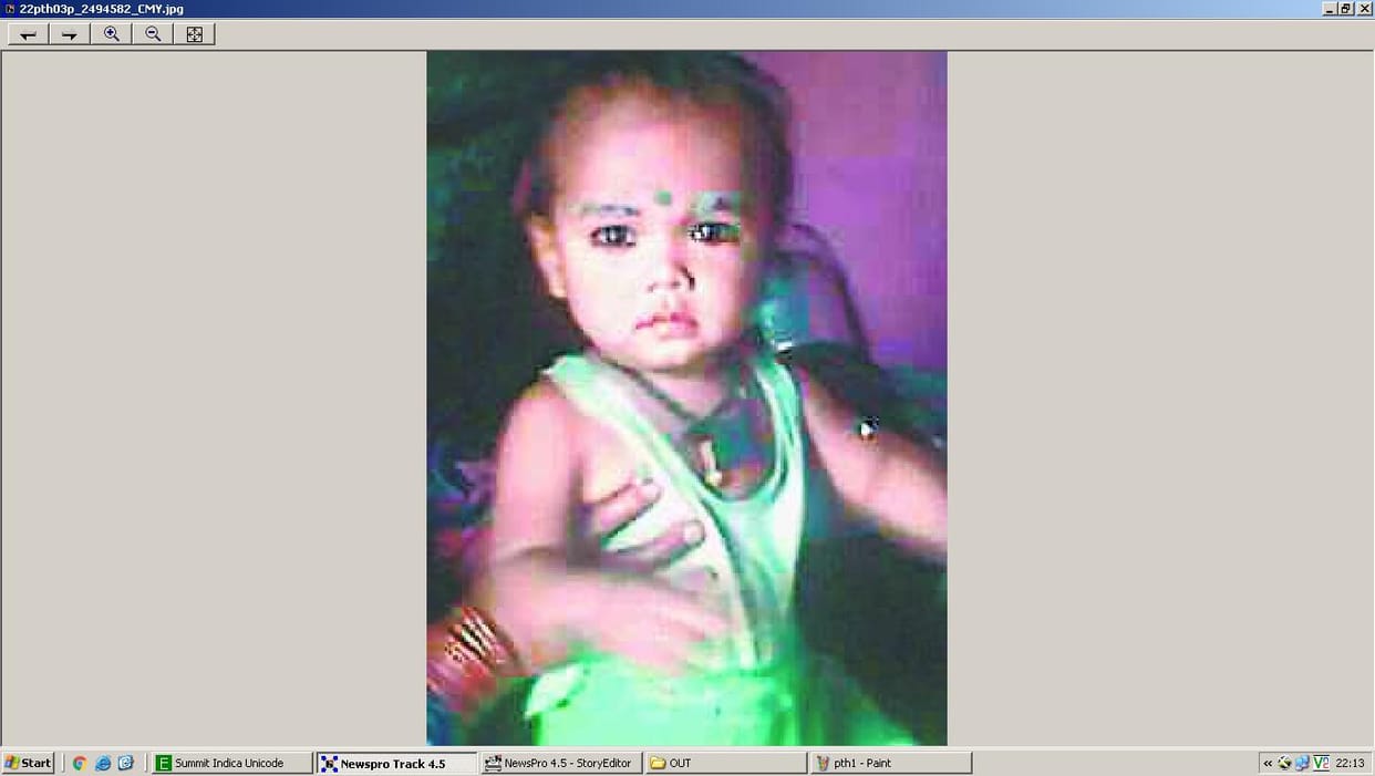 The child playing in the house eating leopard