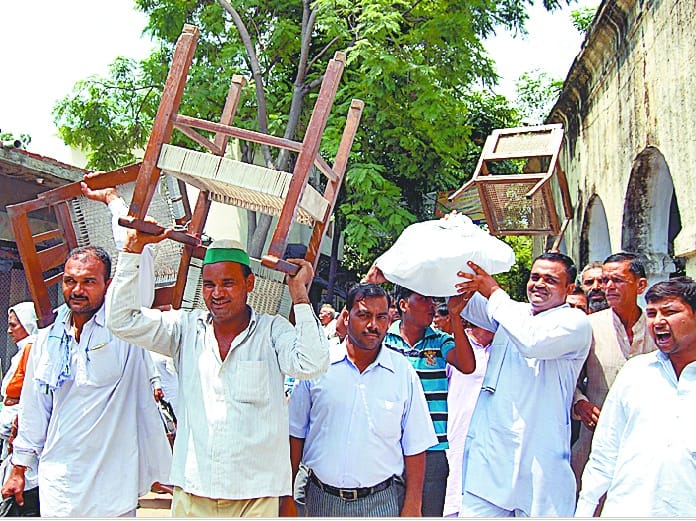 DM office occupied by BKU