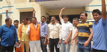 Controversial comment on Bhagwat, RSS protest on SSP office