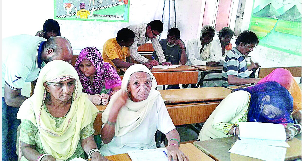 sakshar bharat mission, 9000 womens gave exam, fatehabad