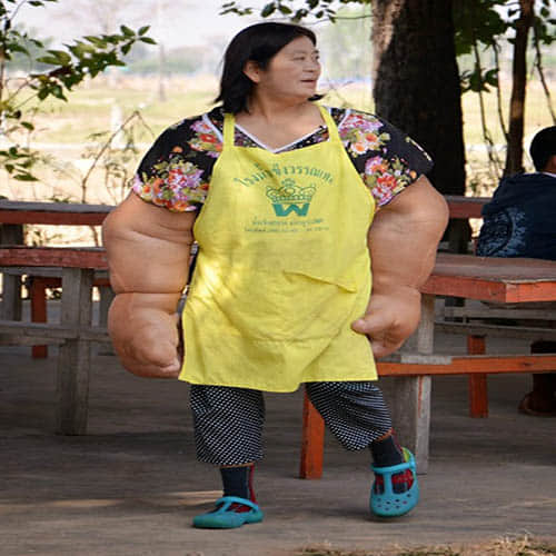 Woman with world's largest hands