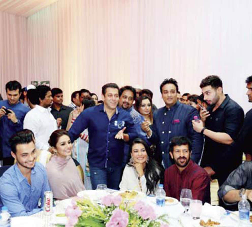 salman khan family does not invite huma qureshi in family
