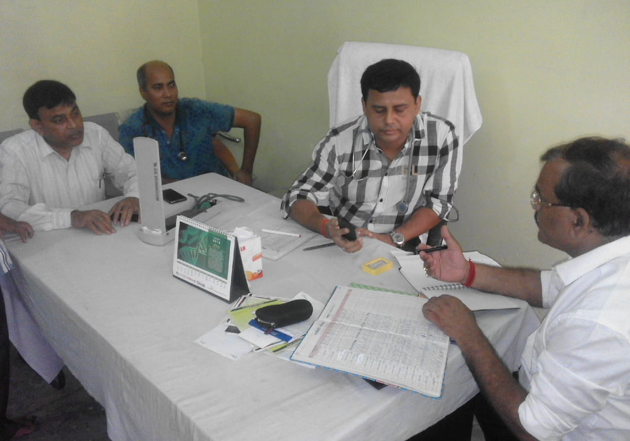 6 health workers found absent