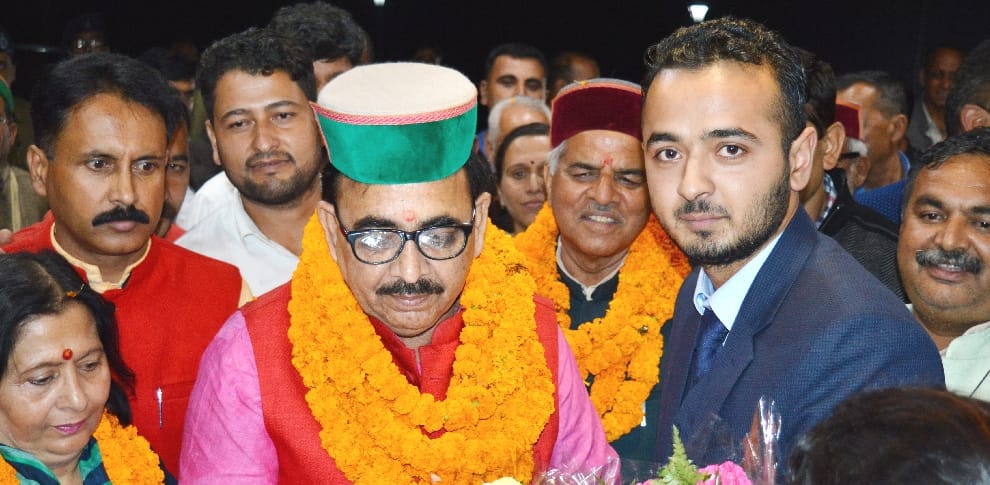 Mahendra Nath Pandey Announce Centeral School for Jubbal.