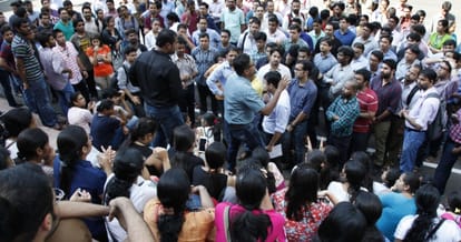 PGI dotors strikes finished, working in OPD Starts