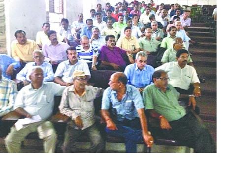 Pant University: 15 teachers leaving the administrative work