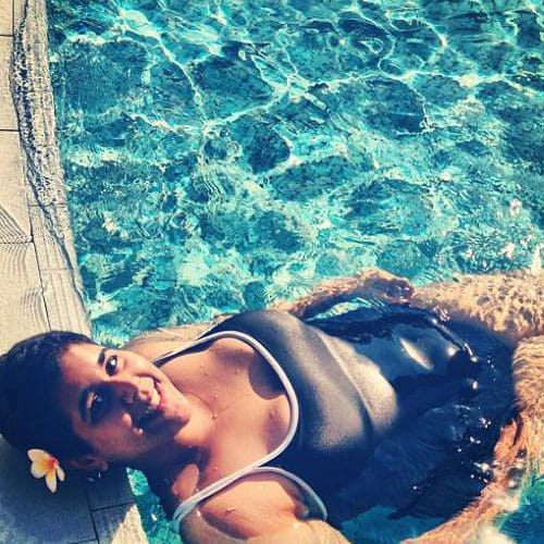bado bahu raytasha rathore bikini look