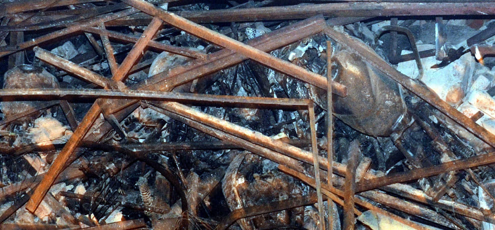 Fire broke out at Sathhavin, six houses burnt to ashes