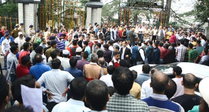 Yug Murder Case at Shimla, Protest at Shimla city.