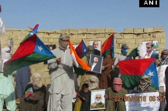 Indian flag hoisting in Balochistan, slogans favour in modi
