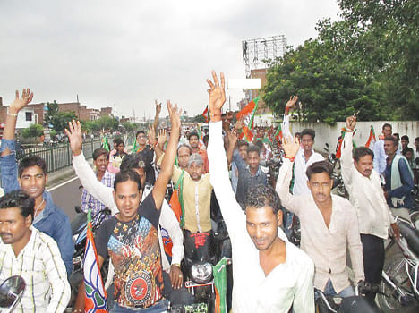 Vande Mataram was coined in tricolor trip