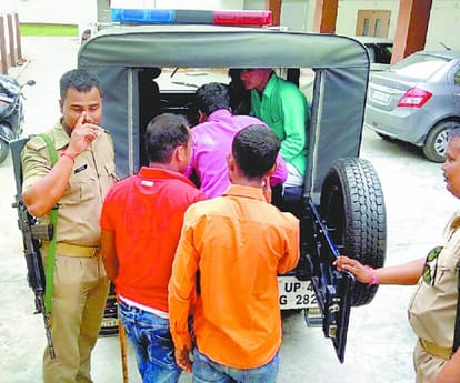 Police caught seven couple in objectionable position.