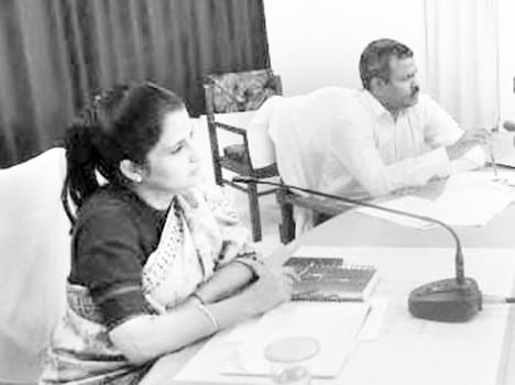 Cleaning staff received complaints of wage withholding