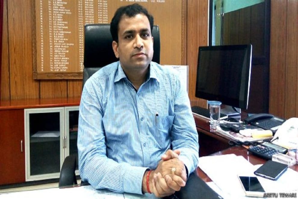 patna dm cleark 