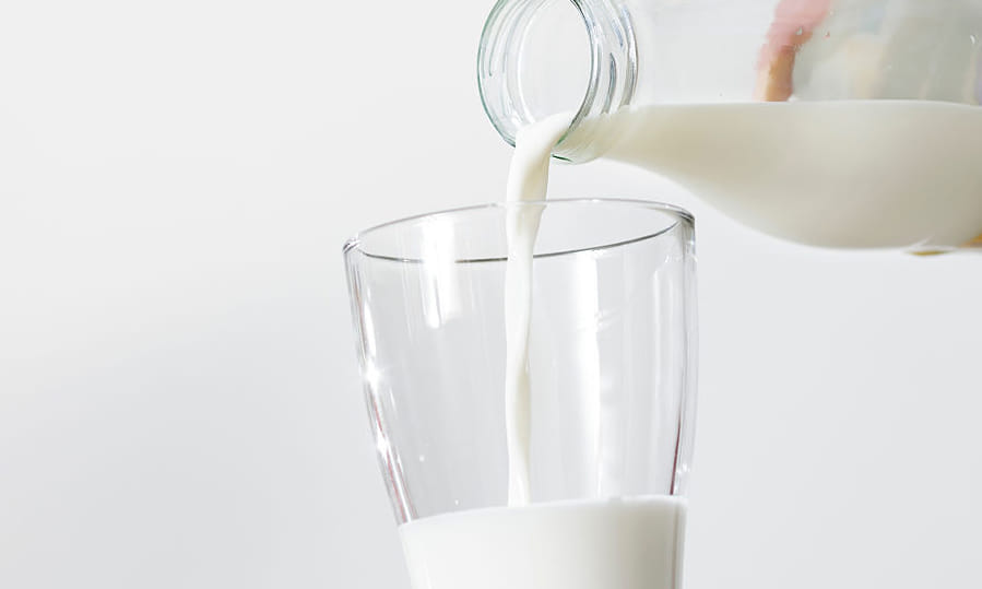 cow milk or buffalow milk, which one is better?