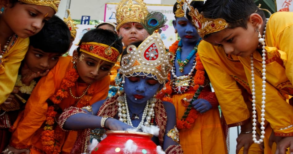  ghar ghar kanha amar ujala