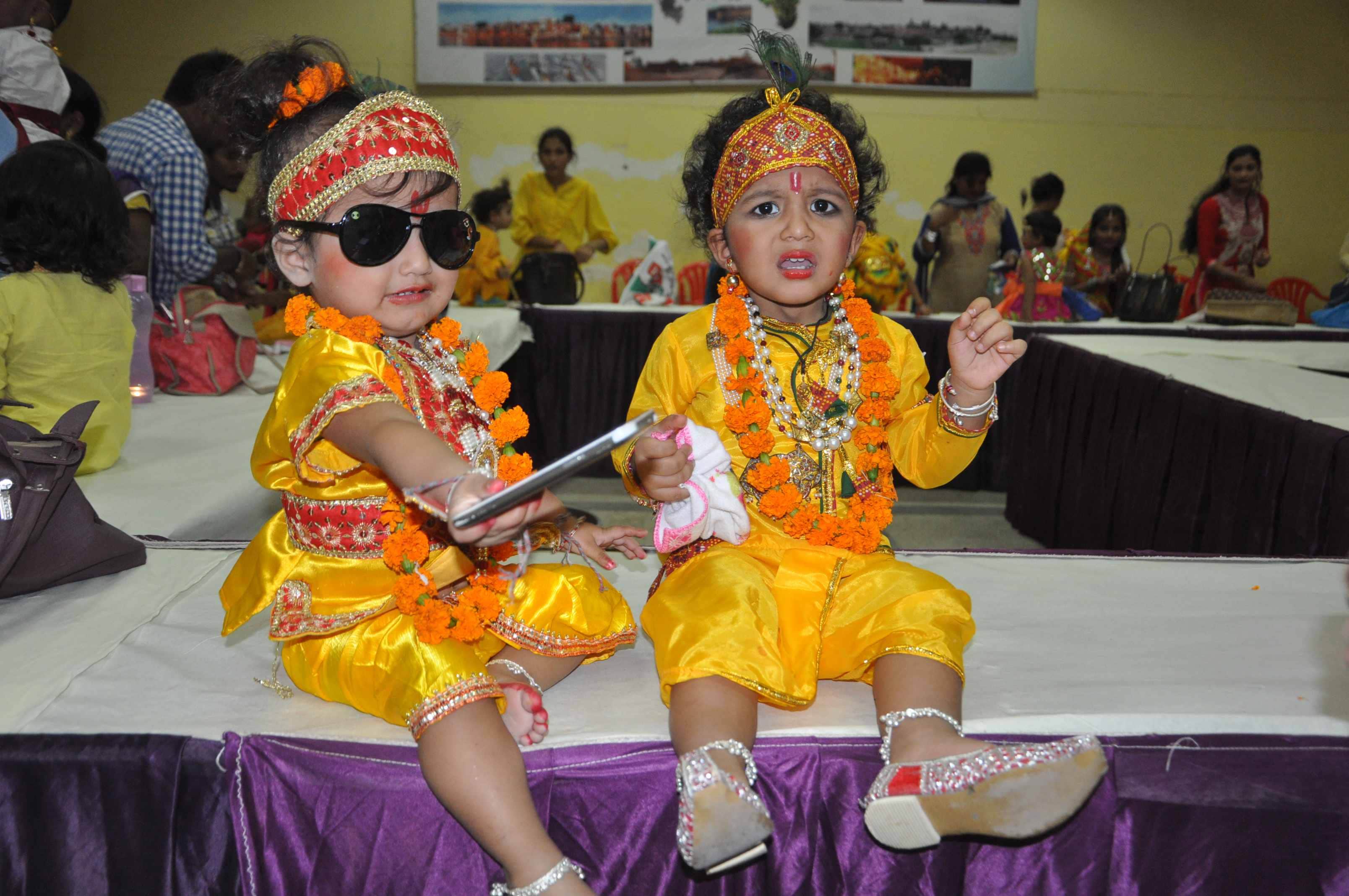 ghar ghar kanha contest by amar ujala