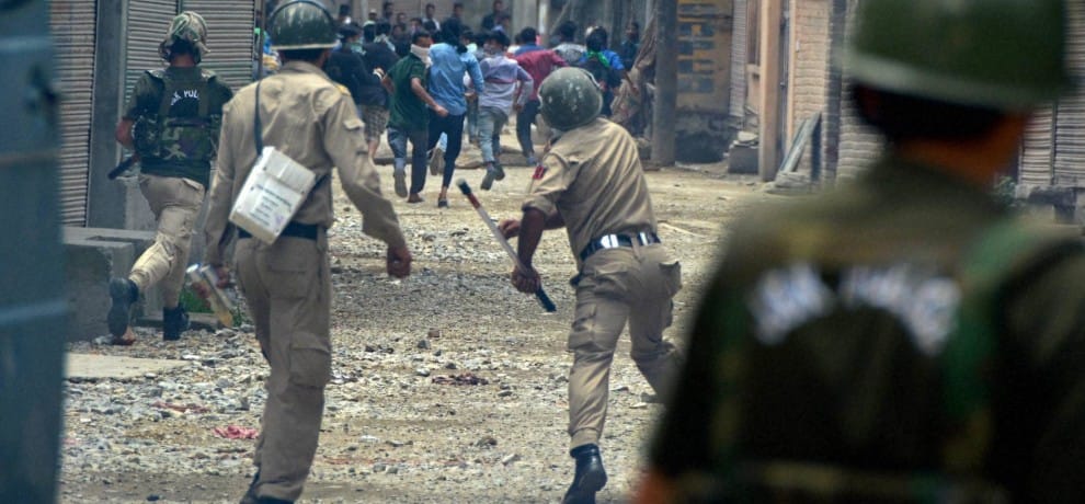 Violent demonstration during the shutdown in Kashmir Valley