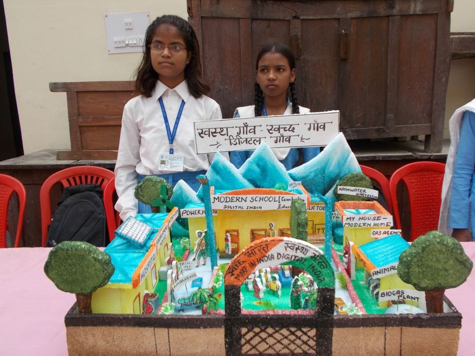 Child scientist at the state level will present six models
